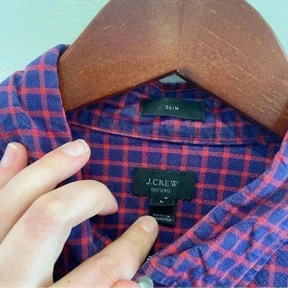 J.crew button closure shirt mens size large slim cut red and blue plaid - Picture 4 of 8